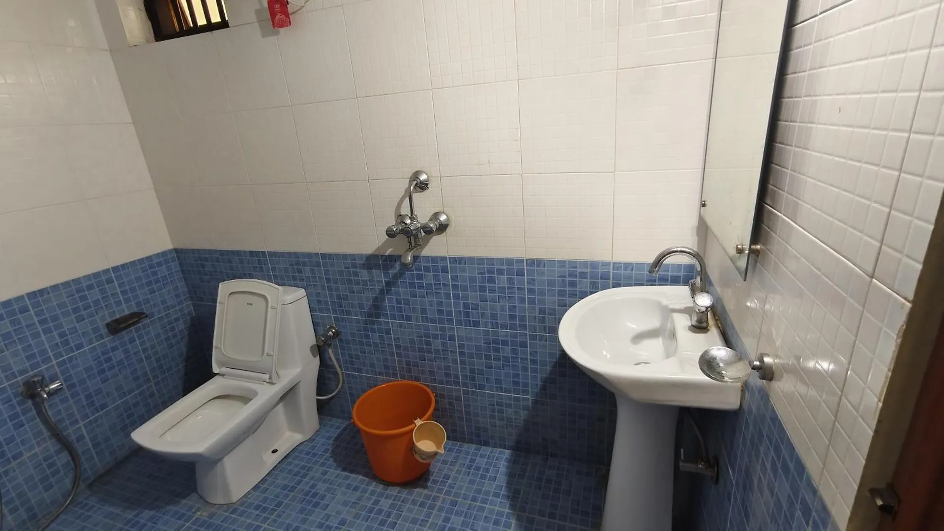 Privat bolig Rithu Beach Villa Alappuzha